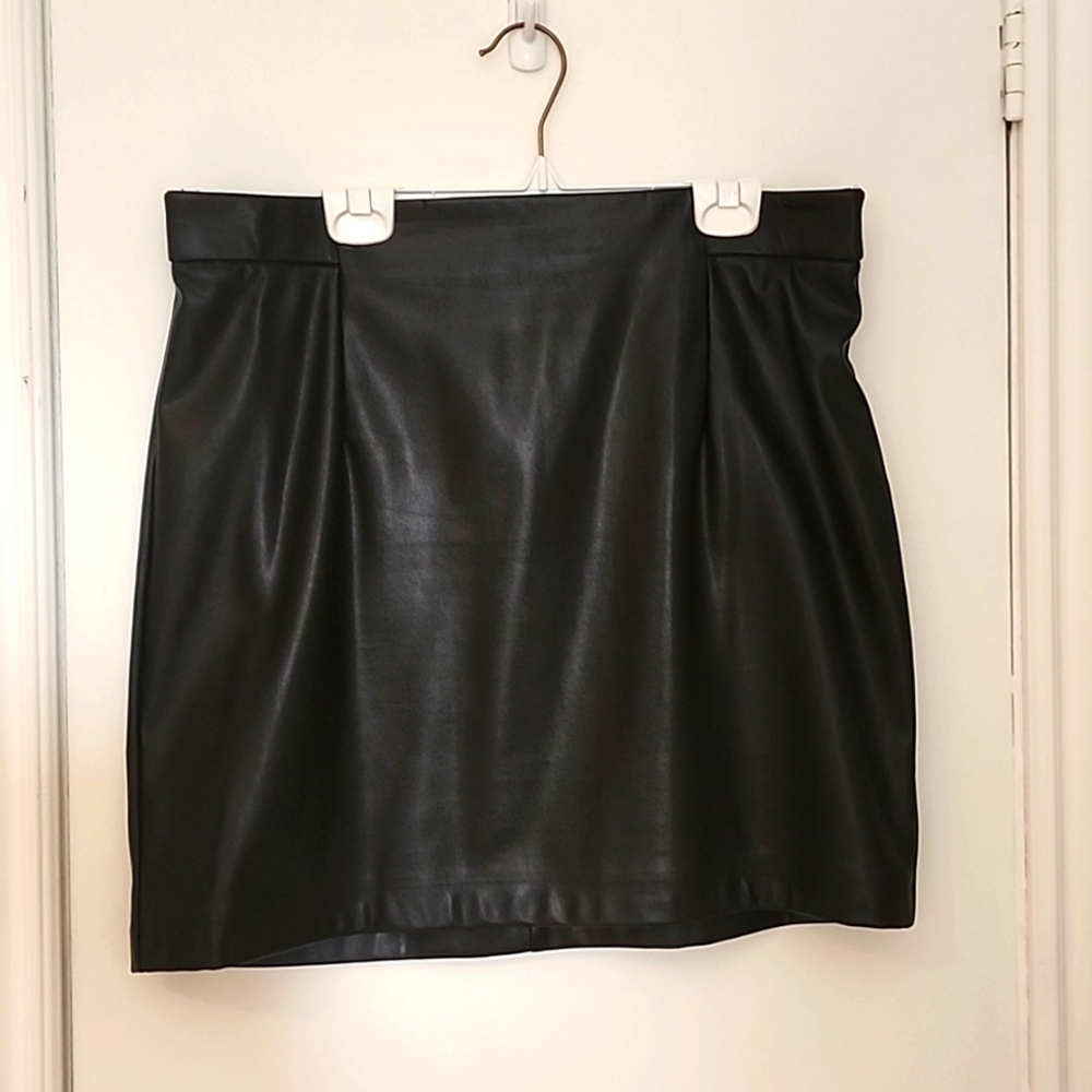 Leather skirt